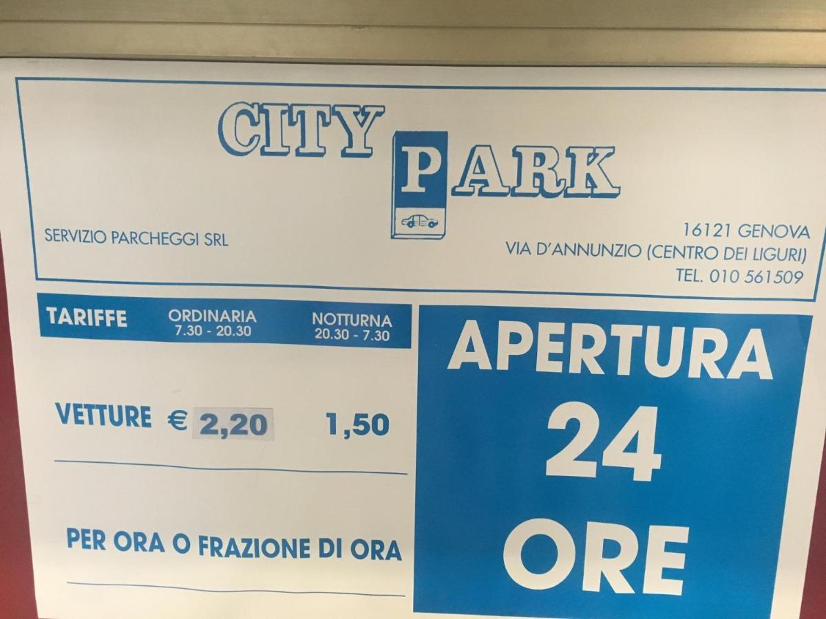 Ad Home Centro Genoa Bagian luar foto