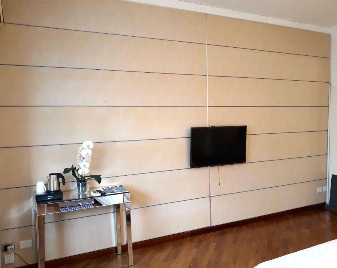 Ad Home Centro Genoa Bagian luar foto