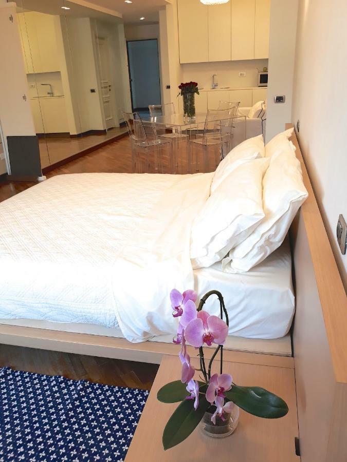 Ad Home Centro Genoa Bagian luar foto
