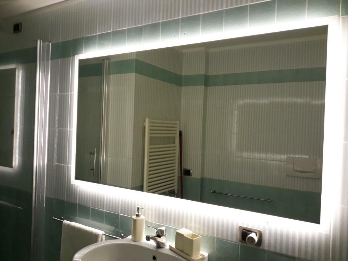 Ad Home Centro Genoa Bagian luar foto